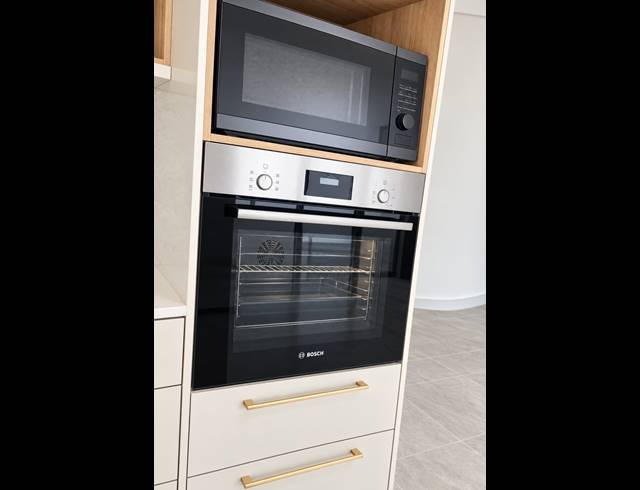 4 BEDROOM FREESTANDING FOR SALE IN SANDOWN